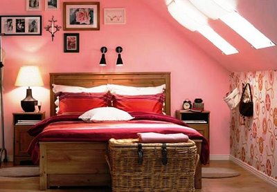 яркий интерьер розовая спальня