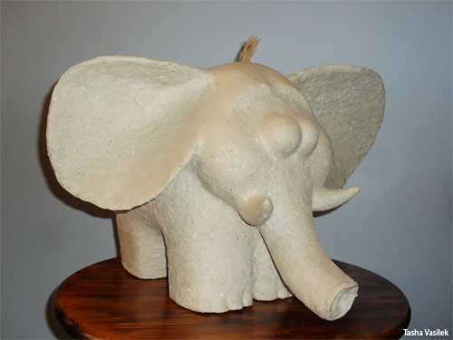 слон из папье-маше